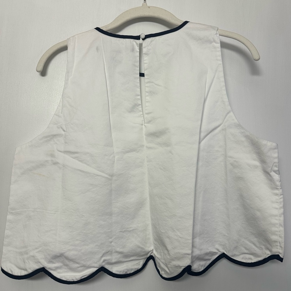 French Connection White and Navy Scalloped Crop Top - Picture 5 of 9